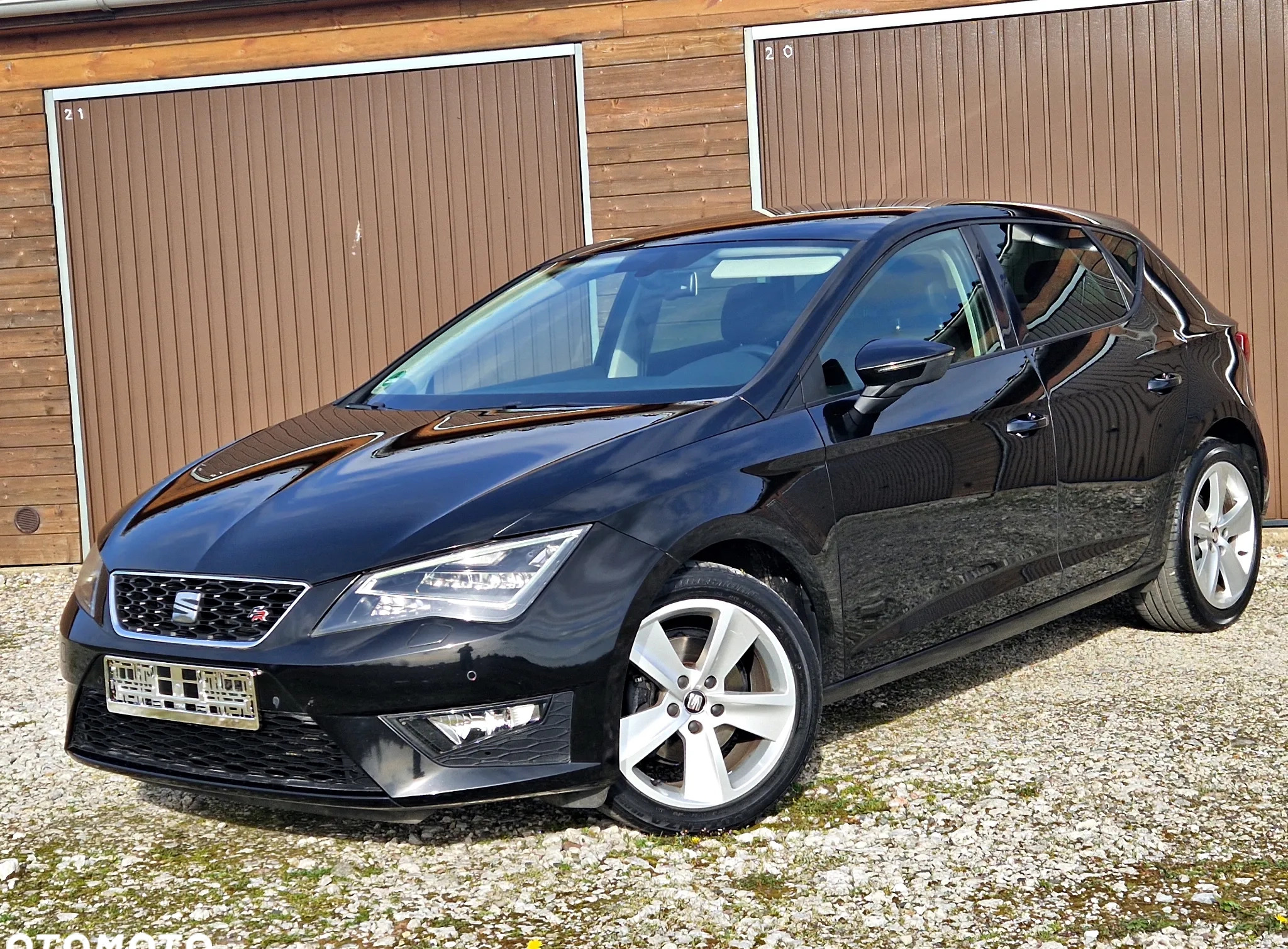 Seat Leon cena 47900 przebieg: 208000, rok produkcji 2015 z Września małe 781